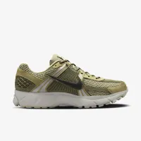 Nike Zoom Vomero 5 чоловічі Кросівки колір коричневий