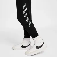 Nike Sportswear 