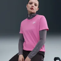 Nike Sportswear Club Essentials женская футболка Pink
