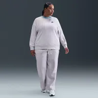Nike Sportswear Club Fleece женская Loose Crew-Neck свитшот (большие размеры) цвет коричневый