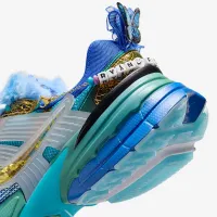 Nike жіноча V2K Run x Doernbecher Freestyle 
