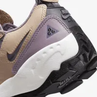 Nike ACG Air Mada чоловічі Кросівки колір коричневий