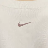 Nike Sportswear Essentials жіноча футболка колір коричневий