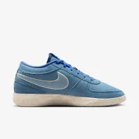Nike Book 1 