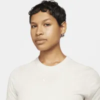 Nike Sportswear Essential жіноча Slim Cropped футболка колір коричневий