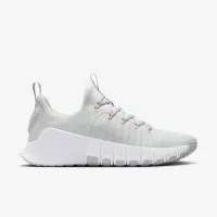 Nike Free Metcon 6 жіноча для тренування Кросівки колір сірий