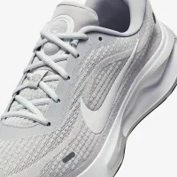 Nike Journey Run чоловічі Road Running Кросівки колір сірий