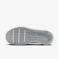Nike MC Trainer 3 жіноча для тренування Кросівки колір сірий