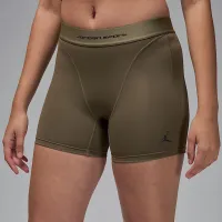 Nike Jordan Sport Leak Protection: Period жіноча Shortie колір зелений