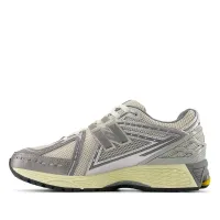 Кросівки New Balance M1906RRD - Сірі