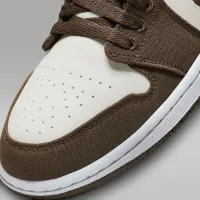 Nike Air Jordan 1 Low SE женская Кроссовки цвет коричневый