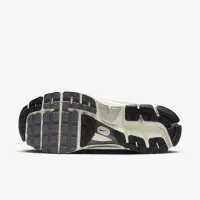 Nike Zoom Vomero 5 SE чоловічі Кросівки колір сірий