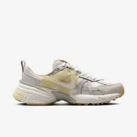 Nike V2K Run женская Кроссовки цвет серый