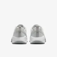 Nike MC Trainer 3 жіноча для тренування Кросівки колір сірий