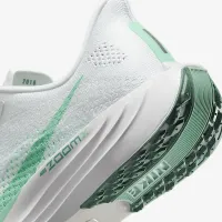 Nike Pegasus Plus женская Road Running Кроссовки цвет белый
