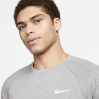 Nike чоловічі Heatheколір червоний Short-Sleeve Hydroguard Swim Shirt колір сірий