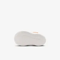 Nike Cosmic Runner Baby/Toddler Кросівки колір коричневий