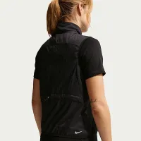 Nike ACG жіноча Trail Running Vest колір чорний