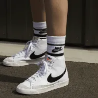 Nike Blazer Mid '77 женская Кроссовки цвет белый