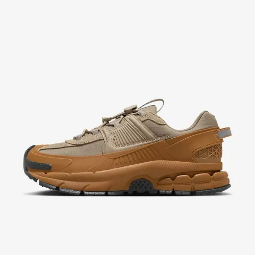 Nike Zoom Vomero Roam женская Winterized Кроссовки цвет коричневый