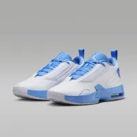 Nike Jordan Max Aura 6 женская Кроссовки цвет белый