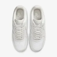 Nike Air Force 1 '07 LV8 чоловічі Кросівки колір білий