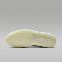 Nike Air Jordan 1 Mid SE чоловічі Кросівки колір білий