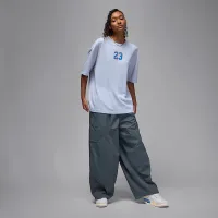 Nike Jordan Essentials жіноча Short-Sleeve Graphic футболка колір сірий