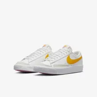 Nike Blazer Low '77 Big дитячі Кросівки колір білий