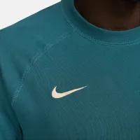 Paris Saint-Germain Travel Nike Soccer Short-Sleeve Top колір зелений