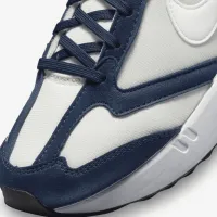 Nike Air Max Dawn Big Kids' обовь Grey