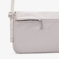 Nike Sportswear женская Futura 365 Crossbody сумка (3L) цвет фиолетовый
