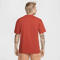 Nike Sportswear Premium Essentials чоловічі футболка колір червоний