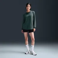 Nike One Relaxed женская Dri-FIT Long-Sleeve Top цвет зеленый