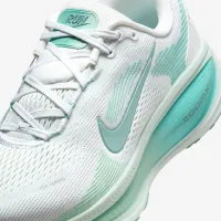Nike Vomero 18 женская Road Running Кроссовки (Extra Wide) цвет белый