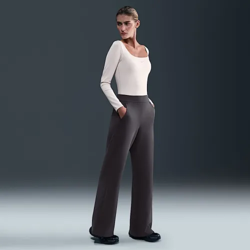 Nike 24.7 ImpossiblySoft жіноча Dri-FIT З високою талією Loose Flaколір червоний Pants колір сірий