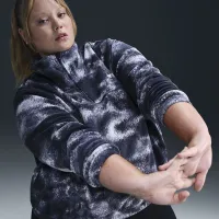 Nike One женская Therma-FIT оверсайз 1/2-Zip Fleece Printed Top (большие размеры) цвет черный