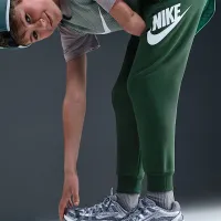 Nike Club Fleece Big дитячі Joggers колір зелений
