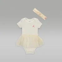 Nike Jordan Baby (0-9M) Jumpman Take Flight 2-Piece набор цвет белый
