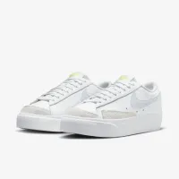 Nike Blazer Low Platform жіноча Кросівки колір білий