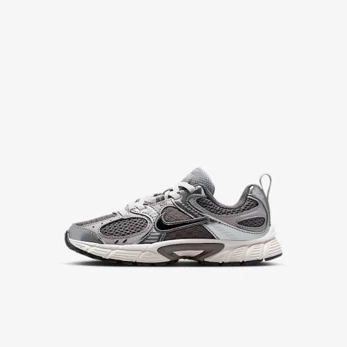 Nike V5 RNR Little дитячі Кросівки колір сірий