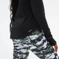Кофта/футболка New Balance WT23252BK -  Черная