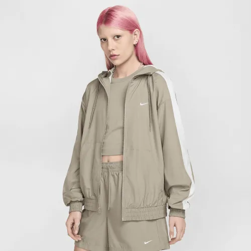Nike Sportswear Classic Wovens женская Loose UV Hooded Куртка цвет зеленый