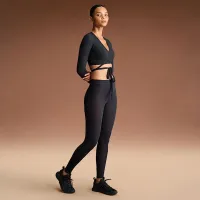 NikeSKIMS Weightless Layers жіноча З високою талією V-Panel лосіни колір чорний
