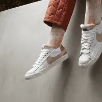 Nike Blazer Low '77 Jumbo женская Кроссовки цвет белый