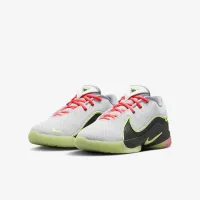 Nike LeBron XXII 