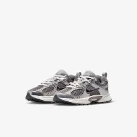 Nike V5 RNR Little дитячі Кросівки колір сірий