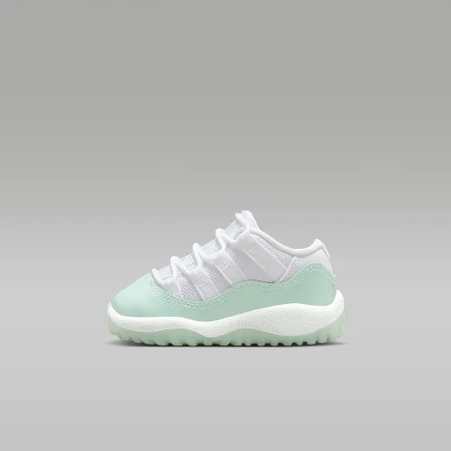Nike Jordan 11 Retro Low 