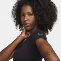 Nike Sportswear Essential Swoosh женская Short-Sleeve Top цвет черный