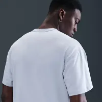Nike Sportswear Premium Essentials чоловічі футболка колір сірий